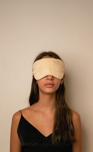 Mulberry Silk Sleeping Eye Mask - Creamy-Beige